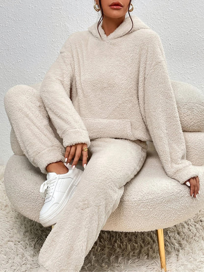 🛋️ Pyjama Hiver Femme Peluche – Haut à Capuche & Pantalon Douillet