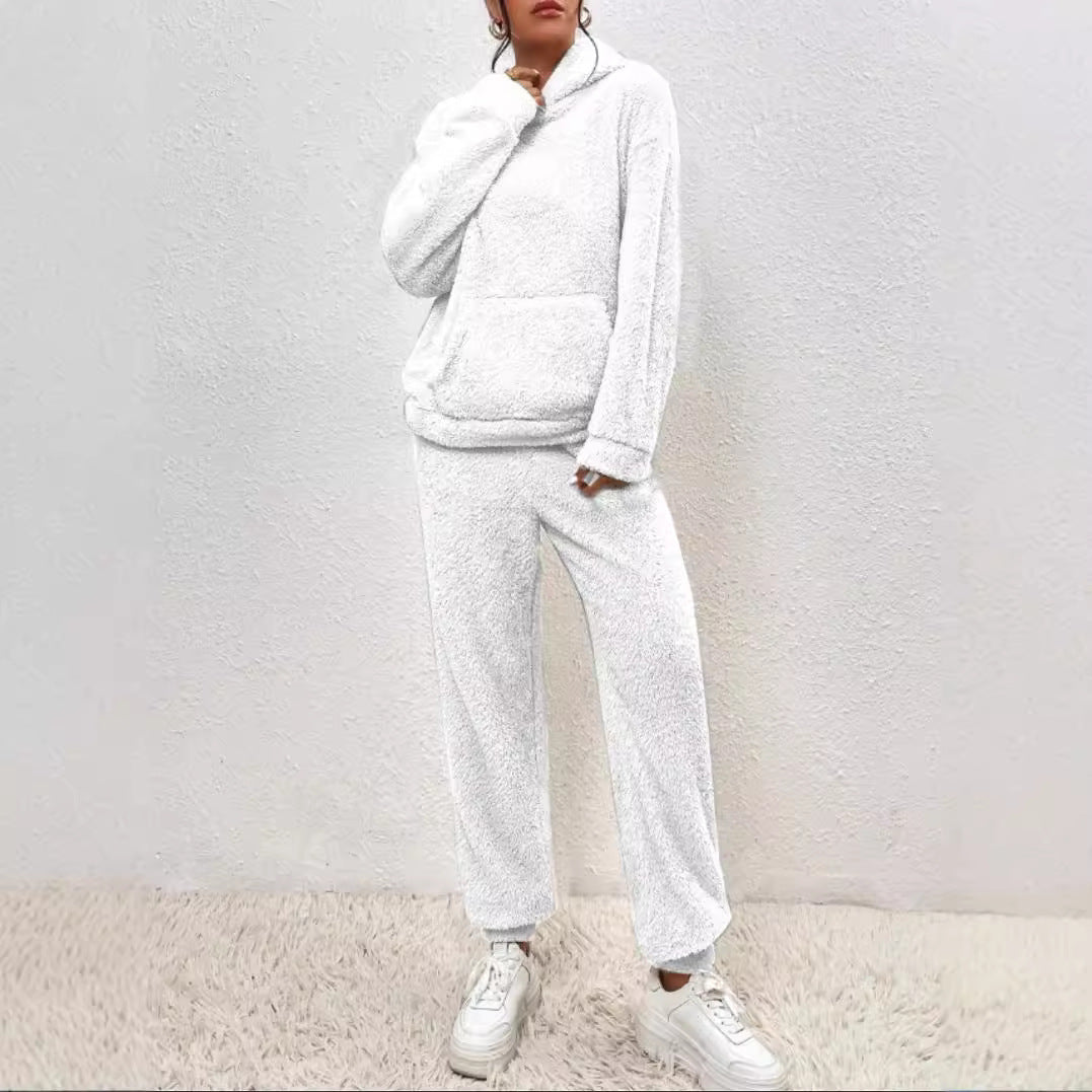🛋️ Pyjama Hiver Femme Peluche – Haut à Capuche & Pantalon Douillet